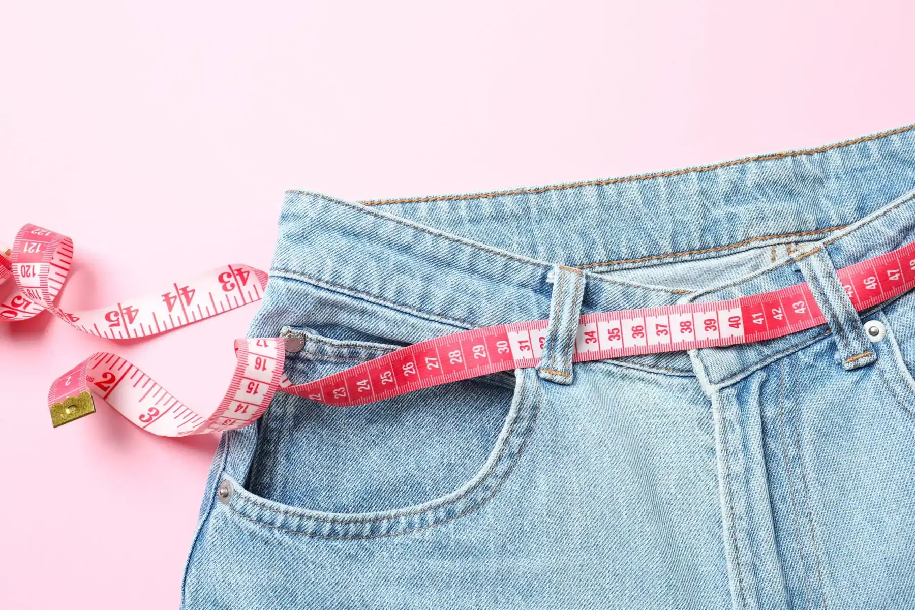shutterstock_2478575365 lose weight